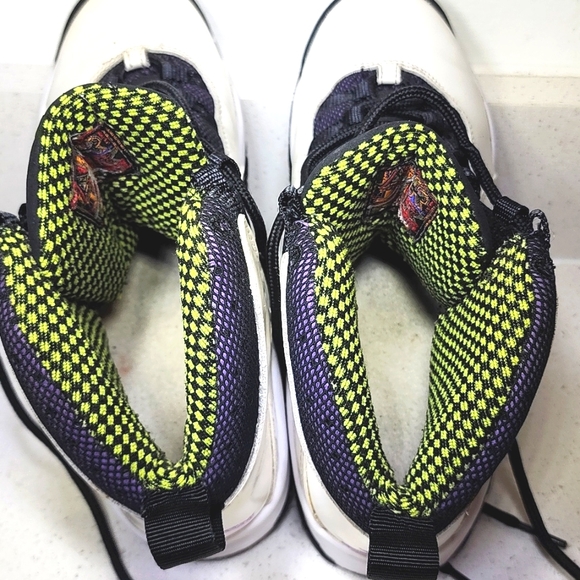 Air Jordans 10 Retro. Unisex. Size 5 Youth. Hard To Find Color Combo - Picture 10 of 16